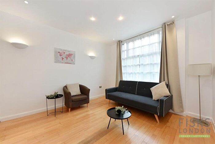 2 Bedroom Flat To Rent In Hamilton House, Tower Hill, E1