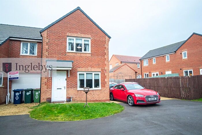 2 Bedroom End Of Terrace House For Sale In Middle Gill Close, Loftus, Saltburn-By-The-Sea, TS13