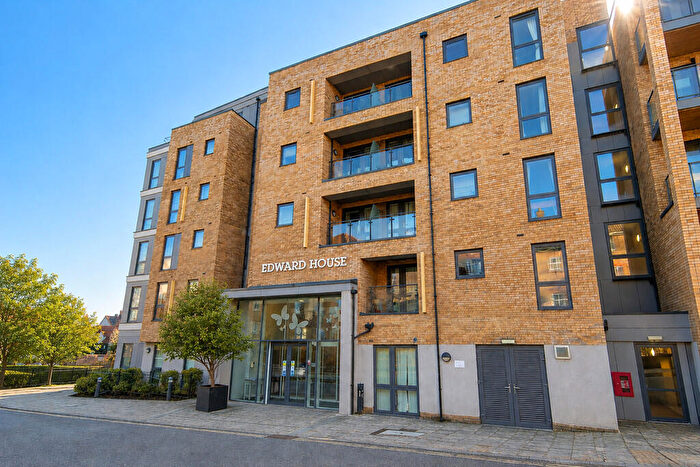 2 Bedroom Apartment To Rent In Pegs Lane, Hertford, SG13