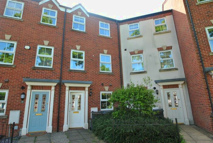 4 Bedroom House To Rent In Collingwood Road, Birmingham, B30