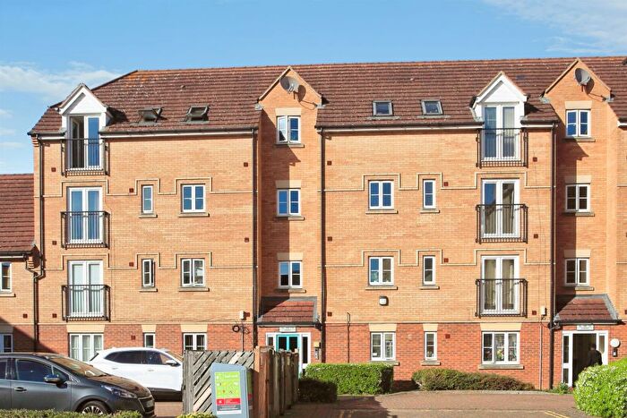 2 Bedroom Flat For Sale In Regal Place, Peterborough, PE2