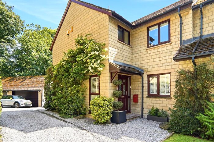 4 Bedroom Semi-Detached House For Sale In Woodbourne, Park Avenue, Roundhay, Leeds, LS8