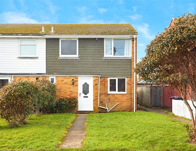 3 Bedroom End Of Terrace House For Sale In Hanover Close, Selsey, Chichester, West Sussex, PO20