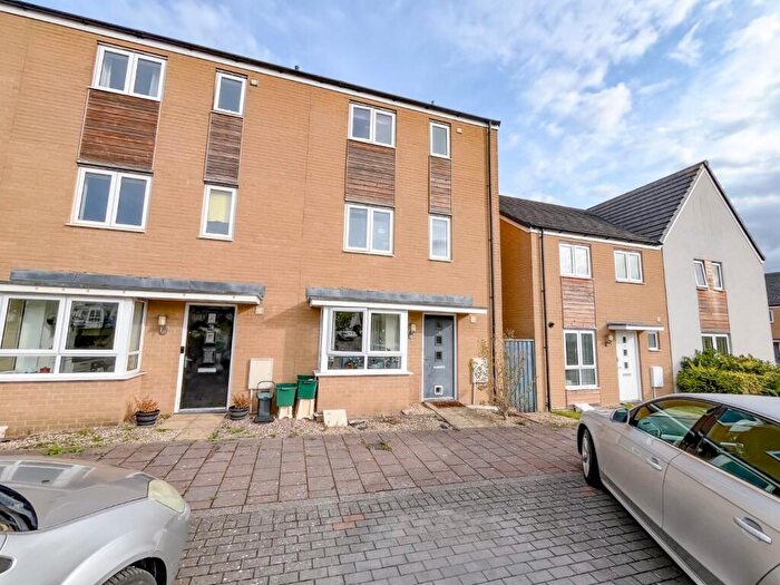 4 Bedroom End Of Terrace House For Sale In Skinners Croft, Patchway, Bristol, Gloucestershire, BS34