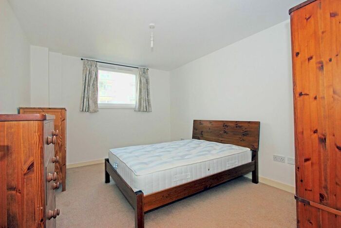 1 Bedroom Flat To Rent In Osiers Road, London, Wandsworth, London, SW18