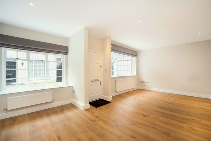 2 Bedroom Mews To Rent In Gloucester Place Mews, London, W1U