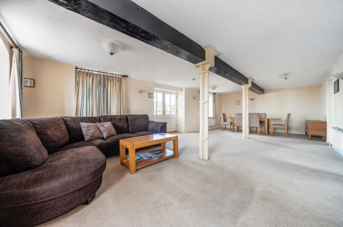 4 Bedroom Apartment For Sale In Town Quay, Southampton, SO14