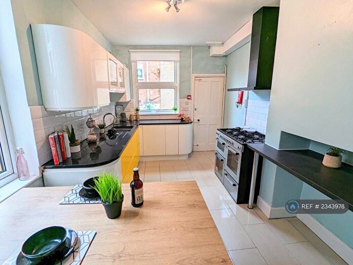 5 Bedroom Terraced House To Rent In Kirby Road, Leicester, LE3