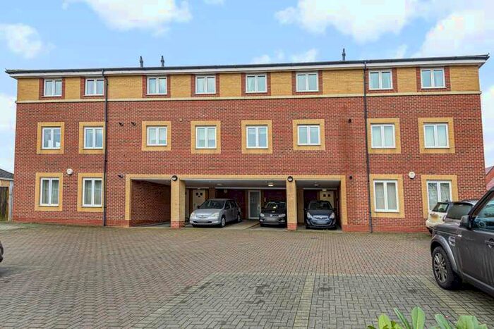 1 Bedroom Apartment To Rent In Thatcham, Berkshire, RG19