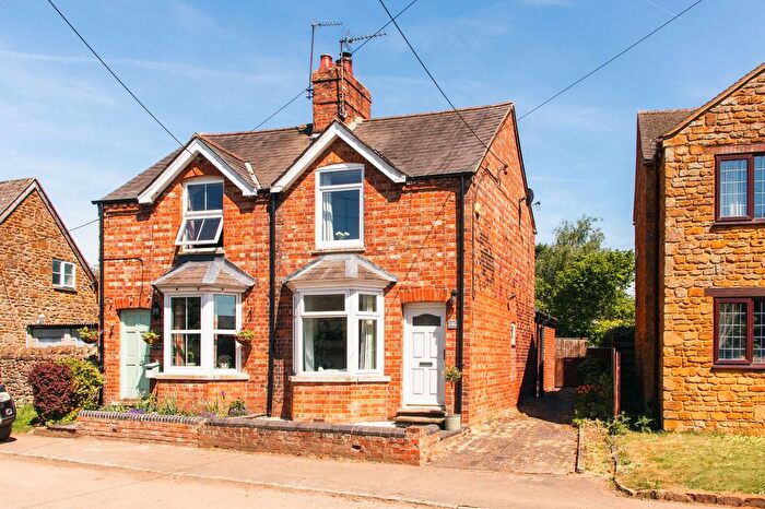 2 Bedroom Semi-Detached House For Sale In Spring Lane, Little Bourton, OX17