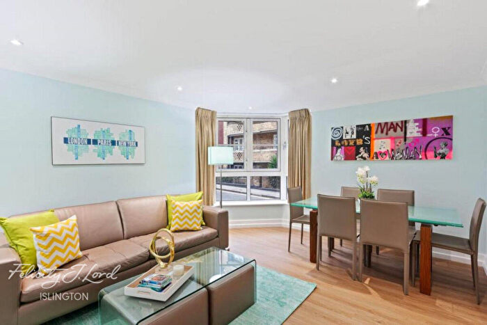 2 Bedroom Apartment To Rent In Anderson Square, London, N1