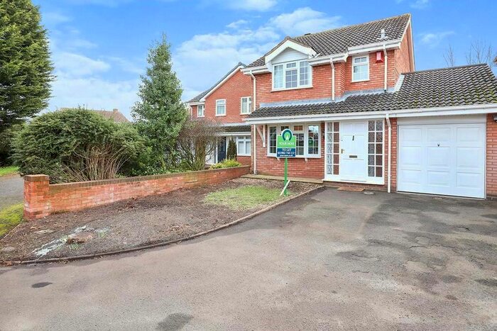 3 Bedroom Detached House To Rent In Wykeham Grove, Wolverhampton WV6