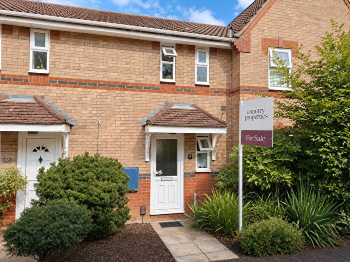 1 Bedroom Terraced House For Sale In Travellers Lane, Hatfield, AL10