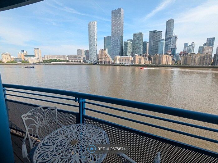 3 Bedroom Flat To Rent In Harwood Point, London, SE16