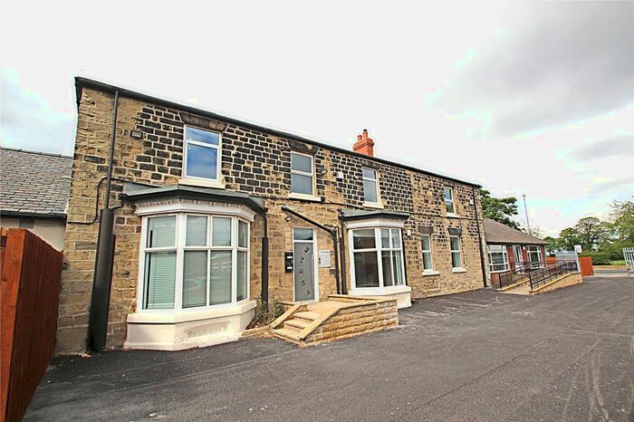 2 Bedroom Flat To Rent In Titan House, Wakefield Road, Hemsworth, West Yorkshire, WF9