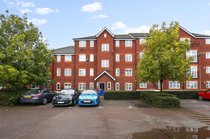 2 Bedroom Flat To Rent In Harlinger Street, London, SE18