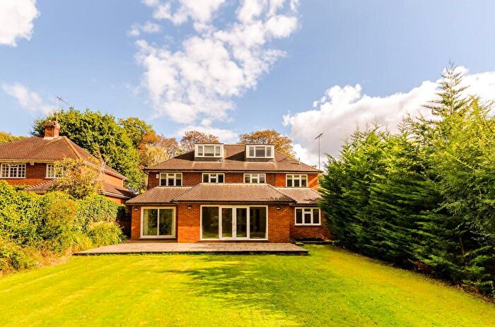 6 Bedroom Detached House To Rent In Traps Lane, Coombe, New Malden, KT3