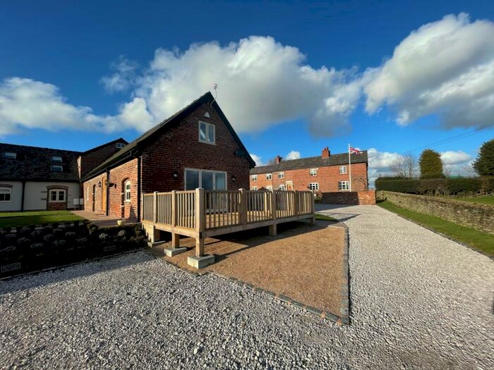 3 Bedroom Mews To Rent In Hill Top Farm, Chester Road, Woodford, SK7