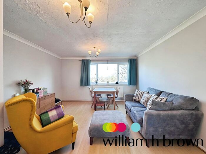 2 Bedroom Flat To Rent In Haig Court, Chelmsford, CM2