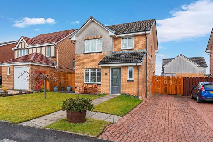 3 Bedroom Detached House For Sale In Broompark Crescent, Airdrie, ML6