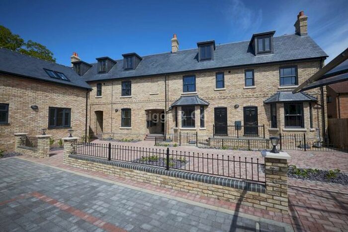 2 Bedroom Flat To Rent In East Street, St Ives, PE27