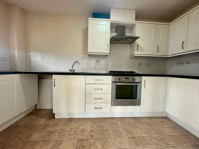 2 Bedroom Flat To Rent In Graham Road, Cambridge, CB4