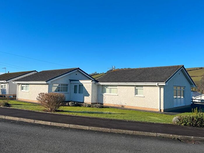 4 Bedroom Detached Bungalow For Sale In Ger Y Llan, Penrhyncoch, Aberystwyth, SY23