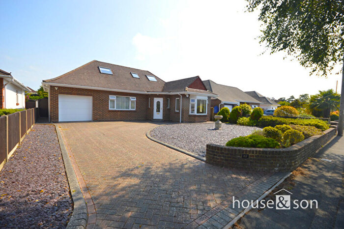 3 Bedroom Chalet To Rent In Dulsie Road, Talbot Woods, BH3