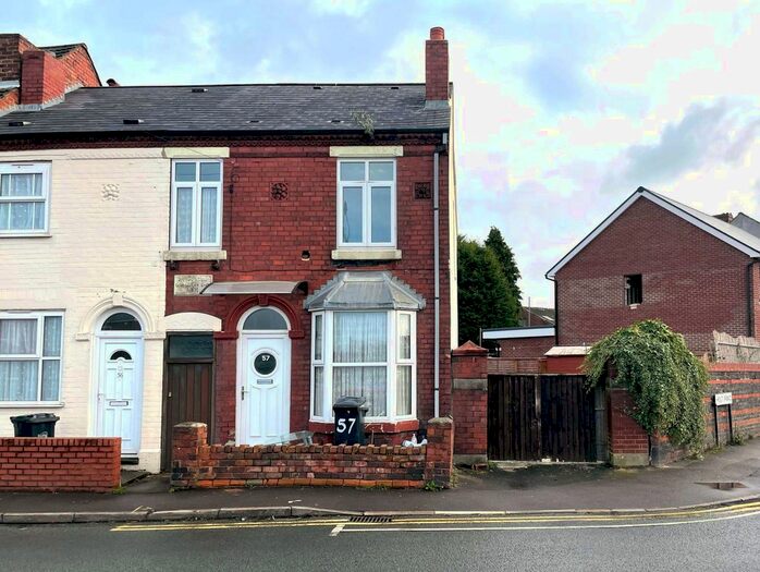 3 Bedroom End Of Terrace House To Rent In Nimmings Road, Halesowen, West Midlands, B62