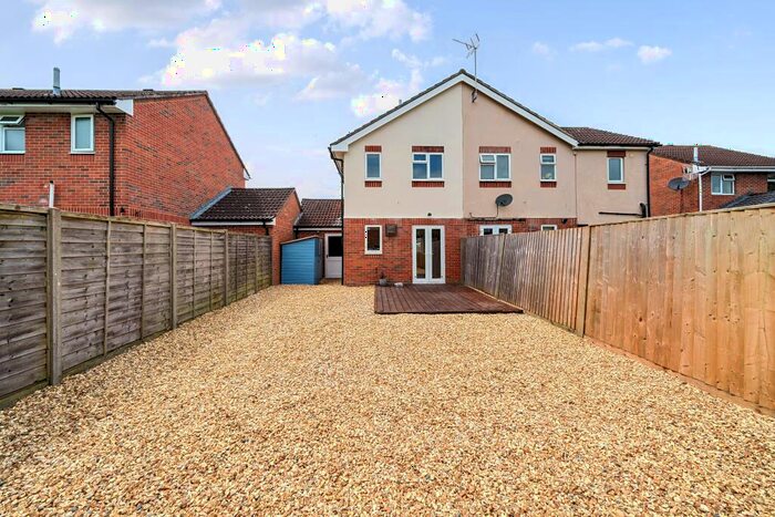 2 Bedroom Semi-Detached House To Rent In Collins Close, Newbury, RG14