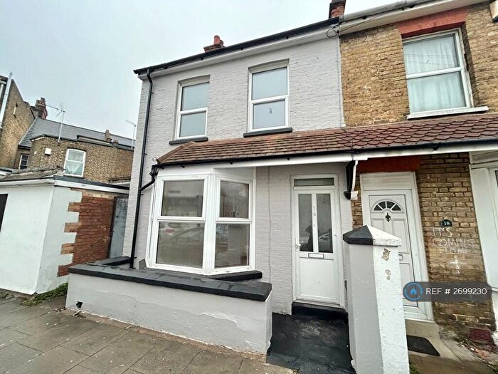 3 Bedroom End Of Terrace House To Rent In Ranelagh Road, Sheerness, ME12