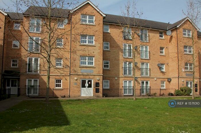 2 Bedroom Flat To Rent In Wilson Court, London, SE28