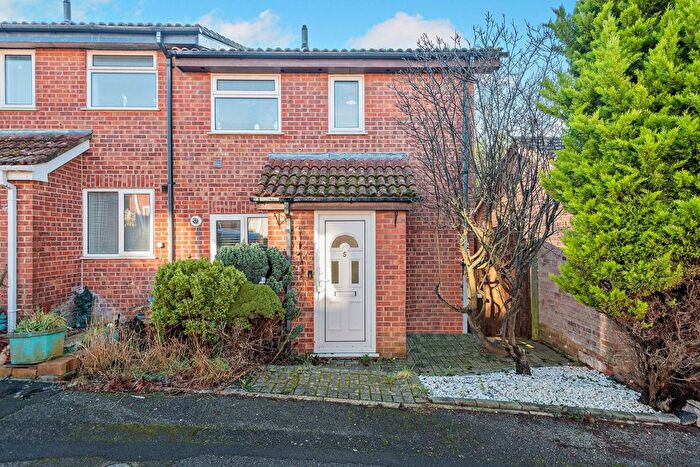 2 Bedroom Terraced House For Sale In Sycamore Close, Poole, BH17