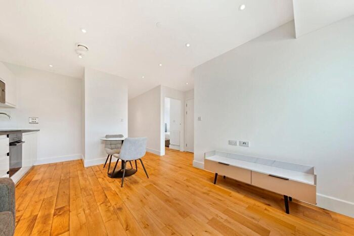 2 Bedroom Flat To Rent In Edridge Rd, Croydon, CR0