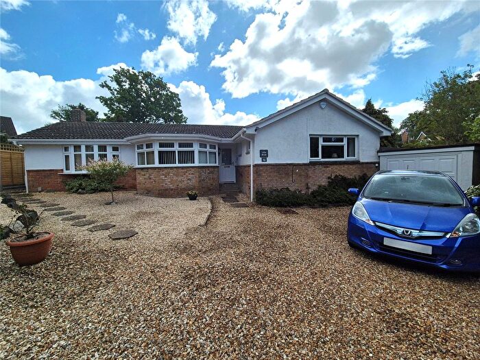 3 Bedroom Bungalow For Sale In Cupernham Lane, Romsey, Hampshire, SO51