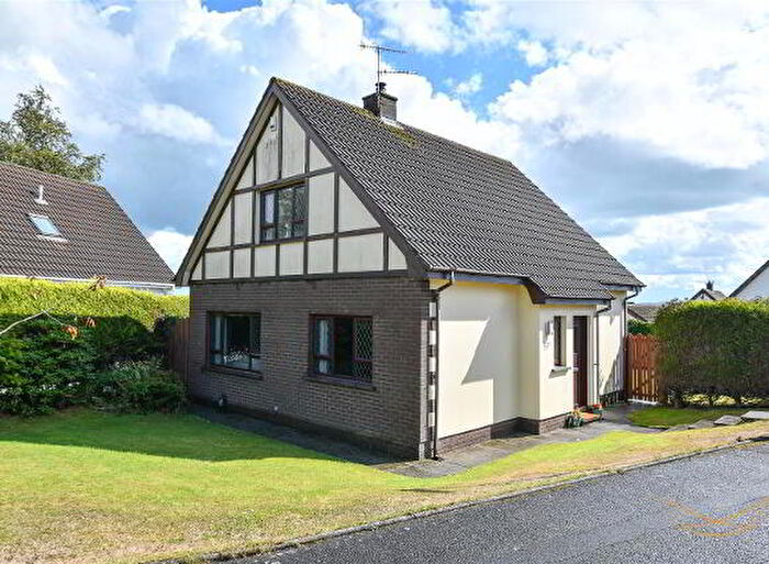 3 Bedroom Detached House For Sale In Copperwood Way, Carrickfergus, BT38