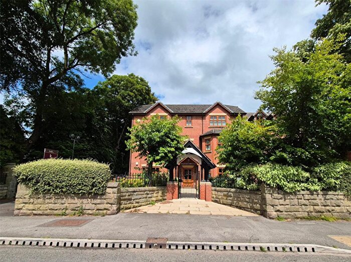 2 Bedroom Flat For Sale In Manchester Road, Clifton, Swinton, Manchester, M27