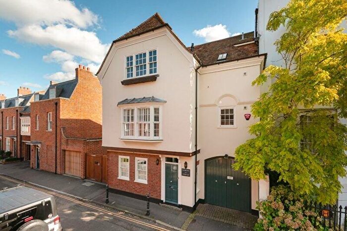 5 Bedroom Detached House For Sale In St. Peters Lane, Canterbury, Kent, CT1