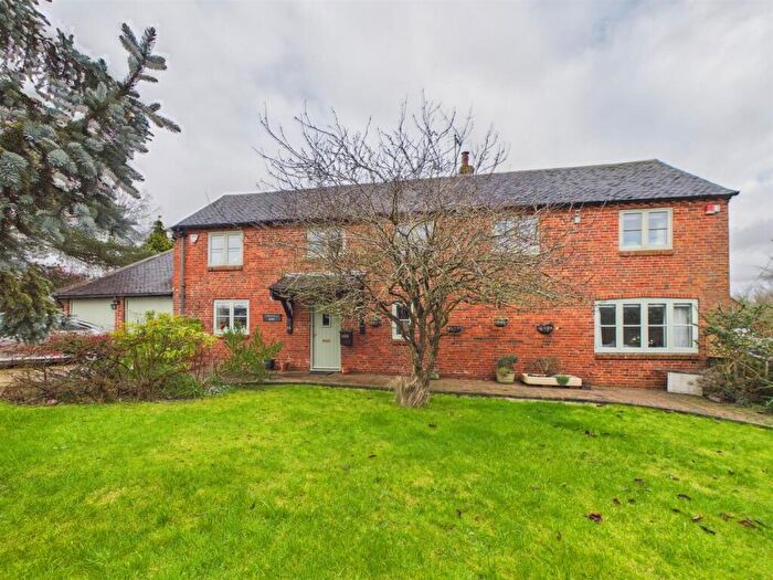 4 Bedroom House For Sale In Ashby Road, Ticknall, DE73