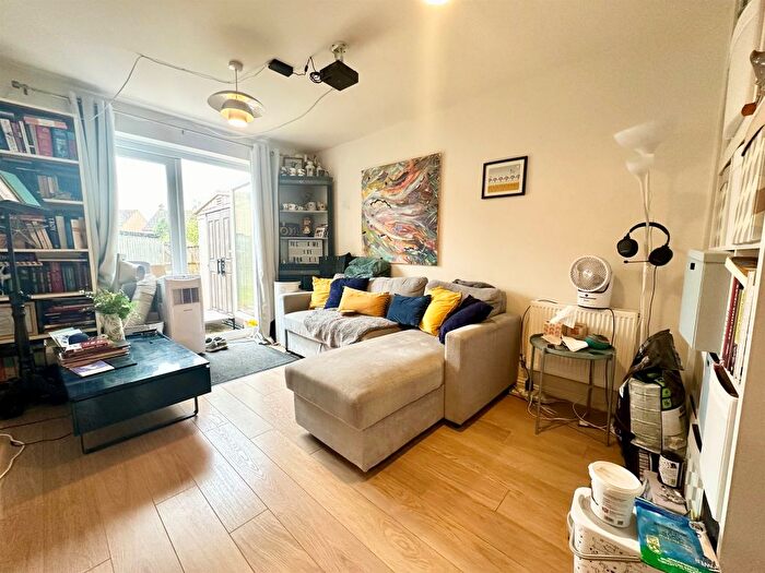 2 Bedroom Maisonette For Sale In Mitchcroft Road, Longstanton, Cambridge, CB24