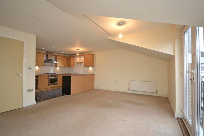 2 Bedroom Apartment To Rent In Linden Grange, Claremont Avenue, Bristol, BS7