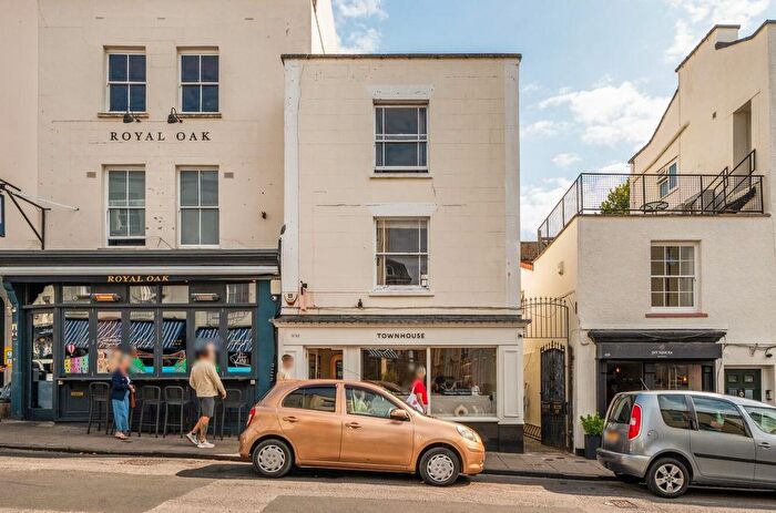 2 Bedroom Flat To Rent In The Mall, Bristol, BS8
