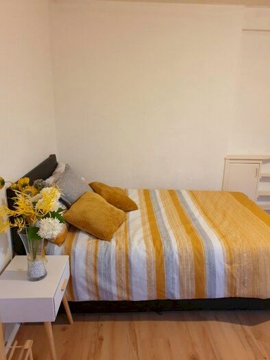 Studio To Rent In Foxhall Road, Blackpool, FY1