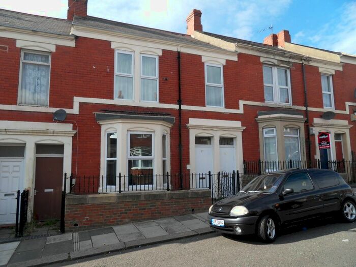 2 Bedroom Flat To Rent In Ladykirk Road, Benwell, Newcastle Upon Tyne NE4