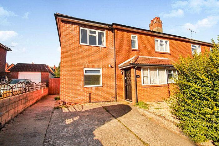 6 Bedroom Detached House To Rent In Castle Road, Bournemouth, BH9