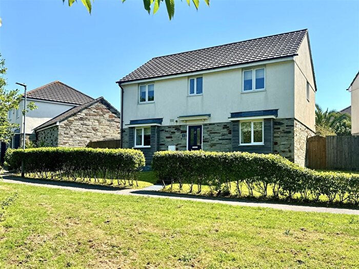 4 Bedroom Detached House For Sale In Oxley Vale, Newquay, TR7