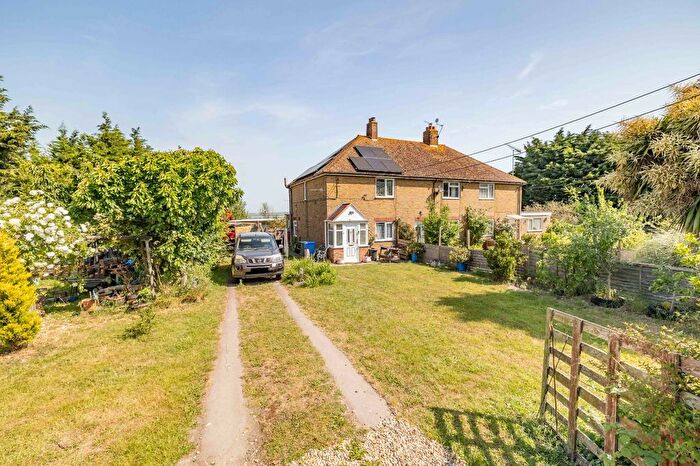 3 Bedroom End Terrace House For Sale In Blacketts Road, Tonge, Sittingbourne, Kent, ME9
