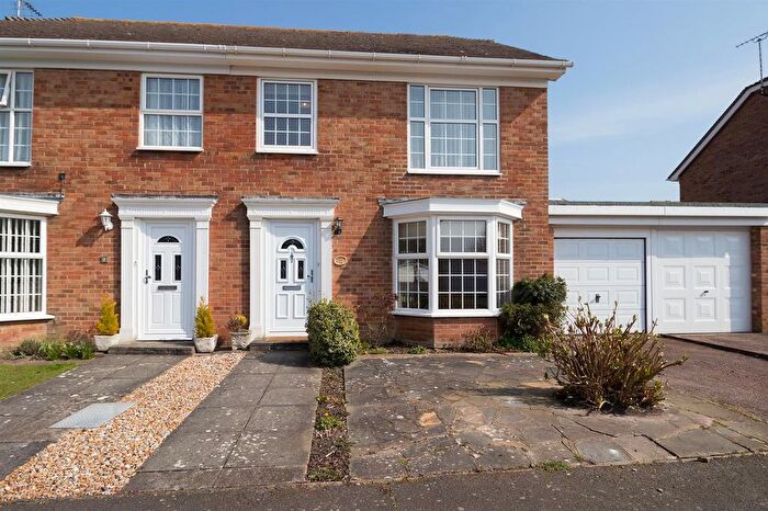 3 Bedroom Semi-Detached House To Rent In Sturdy Close, Hythe, CT21