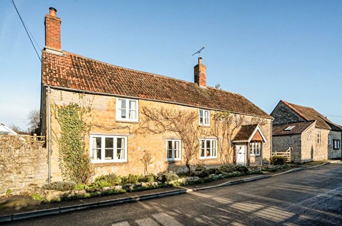 4 Bedroom Detached House For Sale In Alhampton, Somerset, BA4