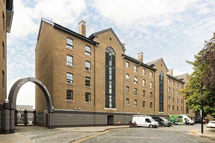 2 Bedroom Flat To Rent In St. Katharines Way, London, E1W